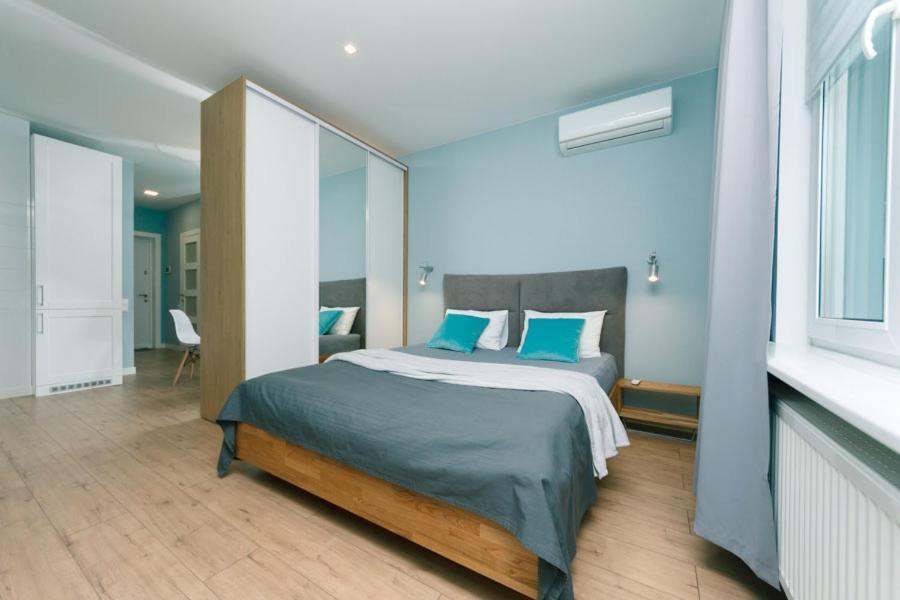 Happy Apartment, Warmth, Comfort, Turquoise Kyiv Exterior photo