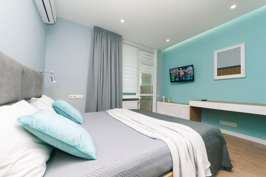 Happy Apartment, Warmth, Comfort, Turquoise Kyiv Exterior photo